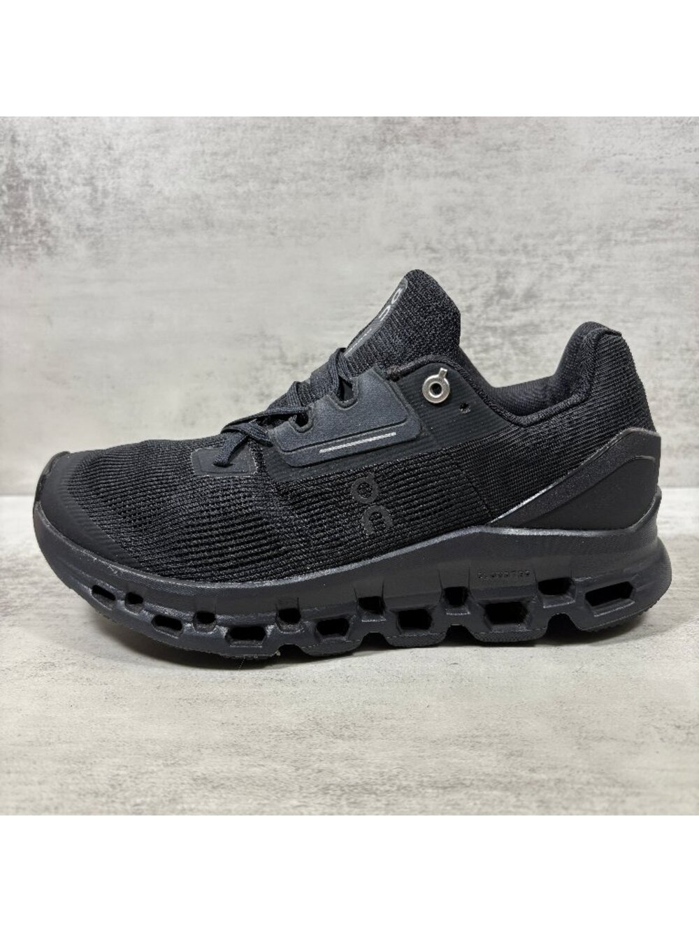 On Cloud Cloudstratus Running Shoes - Women's Size 7 - Triple Black